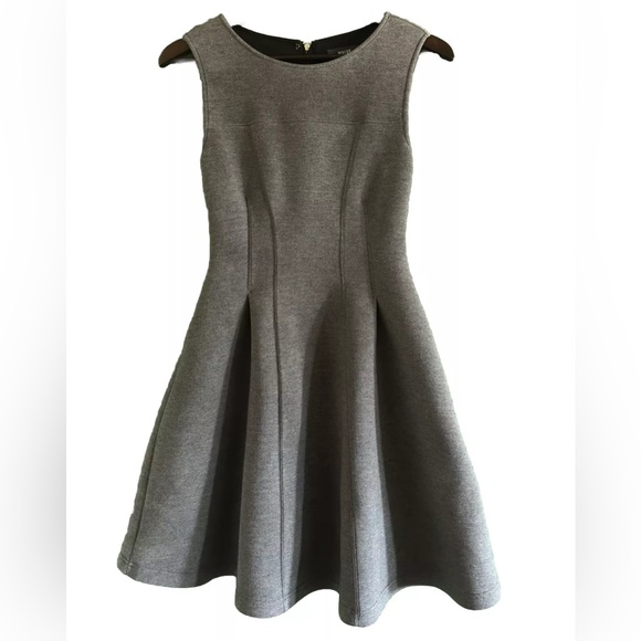 Maeve Anthropologie Debutant Scuba Dress HEATHER GREY size XS LIKE NEW - Picture 3 of 3
